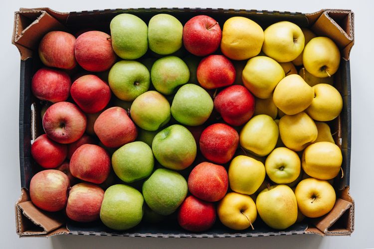 Farmers Say More People Should Buy This Apple for Snacking